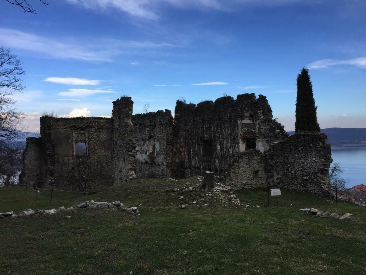 Casa Corte Alla Rocca Arona Exterior foto